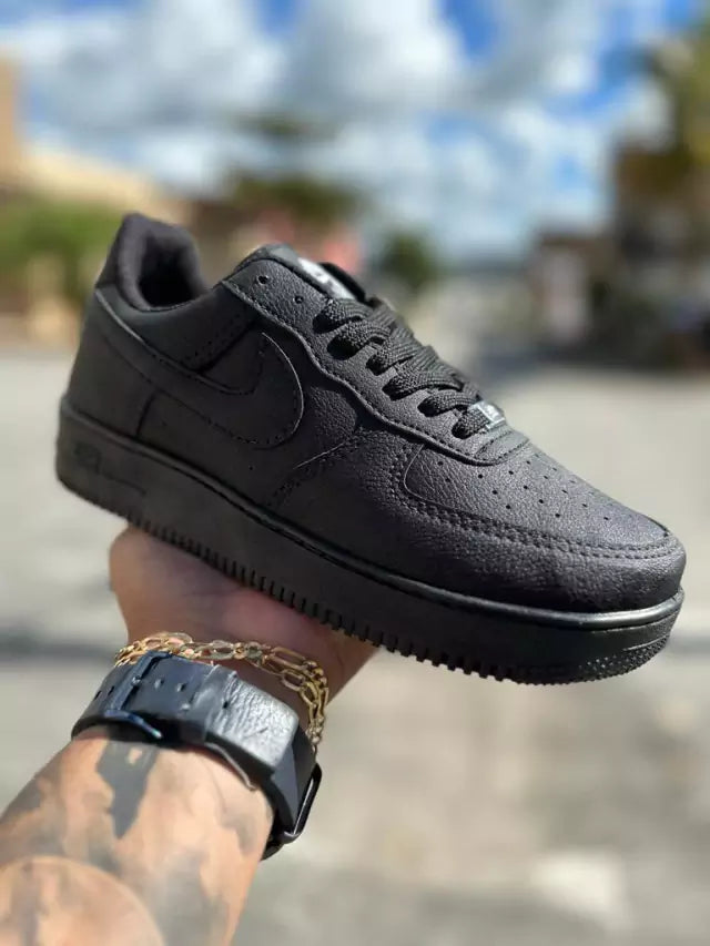 Tênis Nike Air Force 1 - Premium Preto