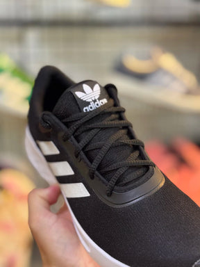 Tênis Adidas Básico - Preto