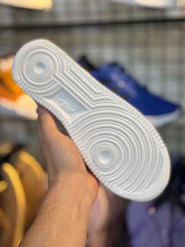 Tênis Nike Air Force 1 - Premium Branco